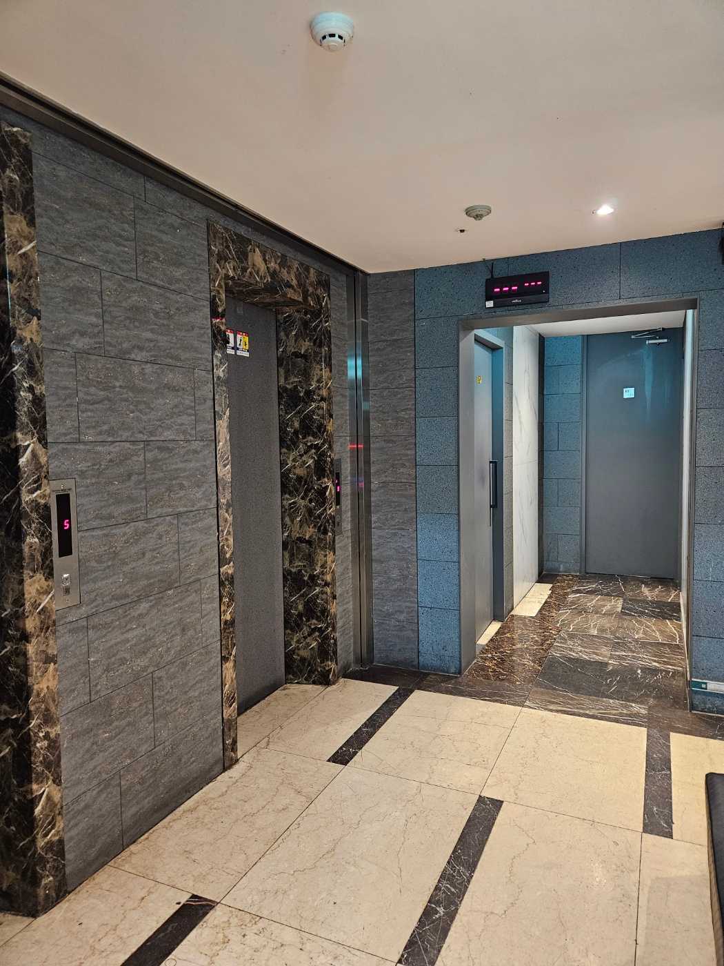 강남 하이킥 레깅스룸 01